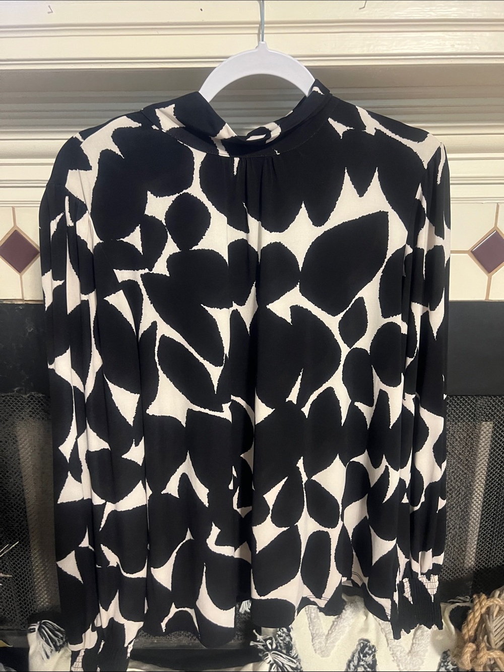 Sanctuary Black & Cream Abstract Print Blouse